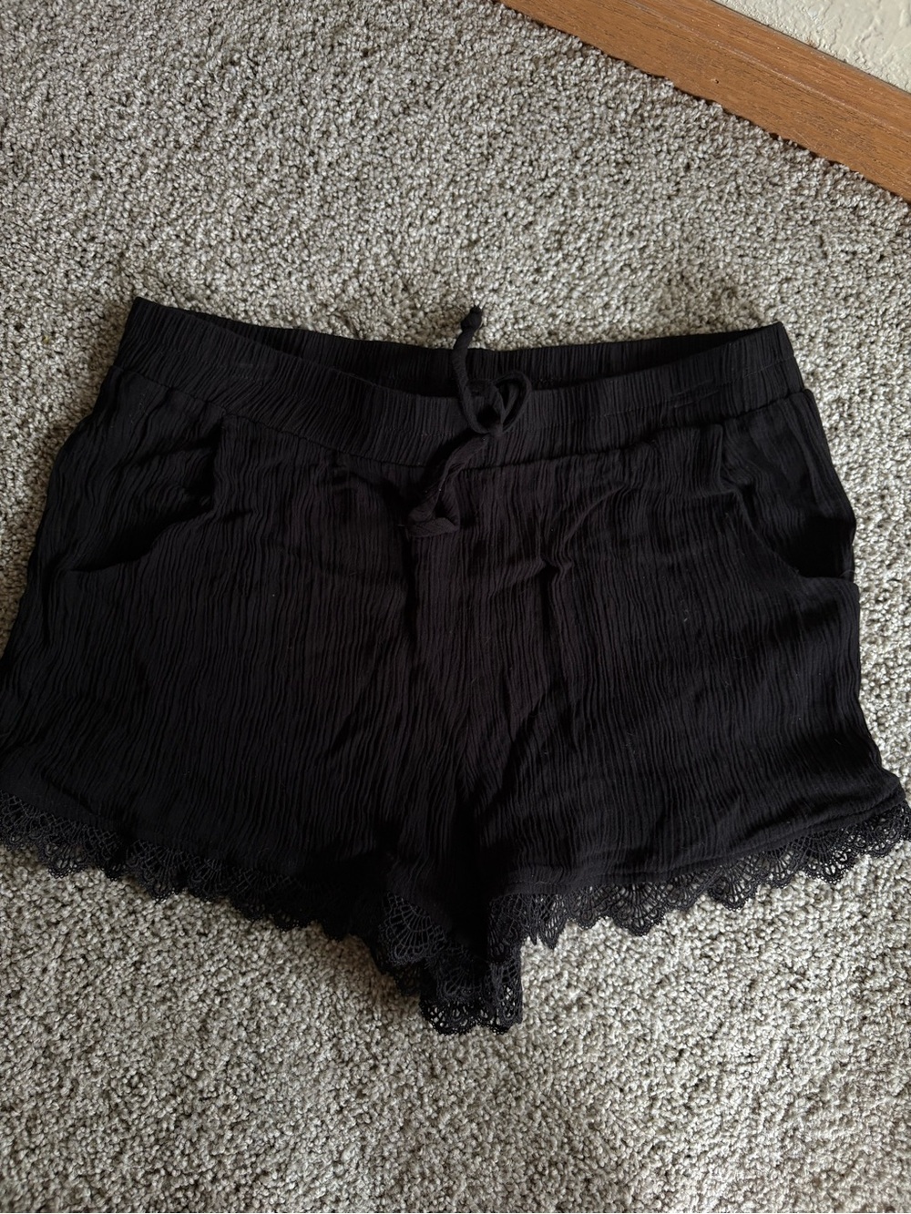 Black Elastic Waist Shorts with Lace Design